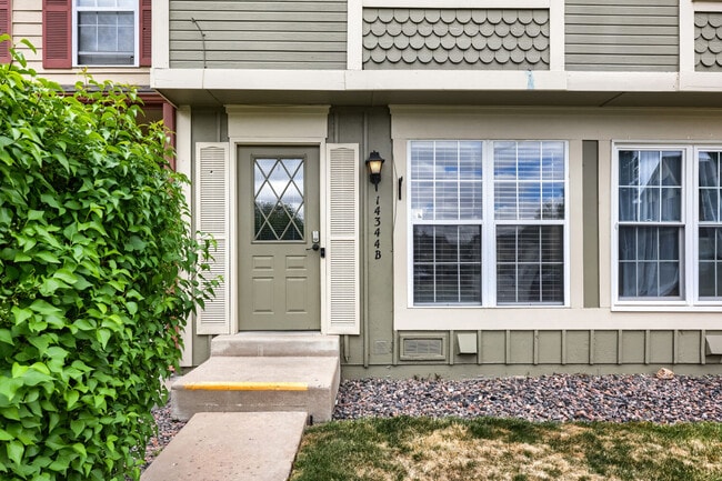Building Photo - 14344 E Hawaii Cir