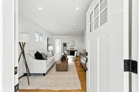 Building Photo - 370 Beresford Ave