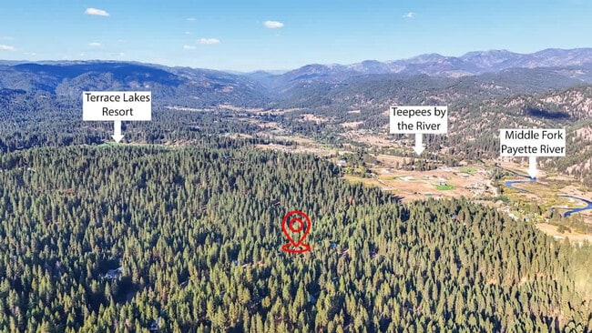 Building Photo - 18 Spur Dr