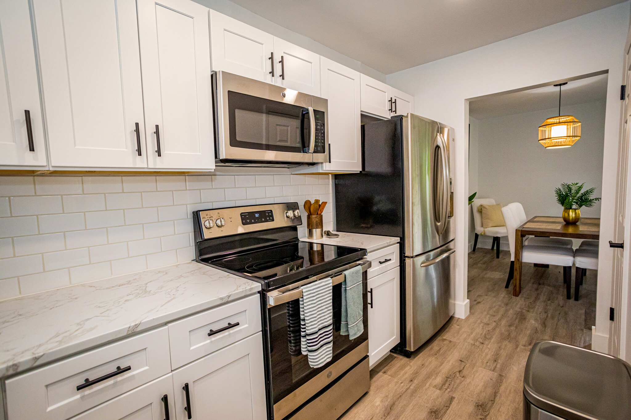 Building Photo - 9341 Green Meadows Way