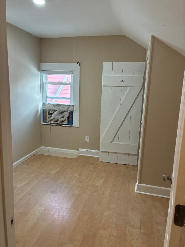 Building Photo - 305 Penfield Pl