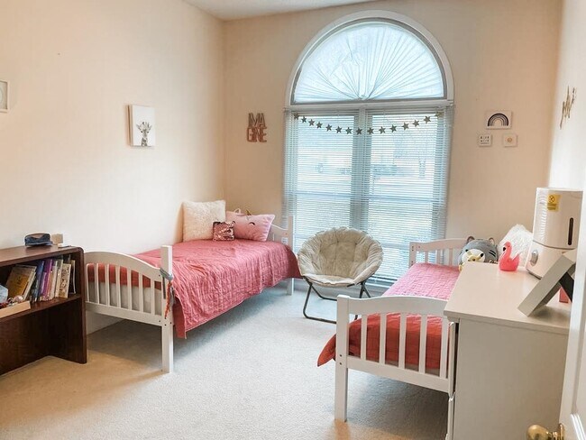 Building Photo - 610 Grand Steeple Cove