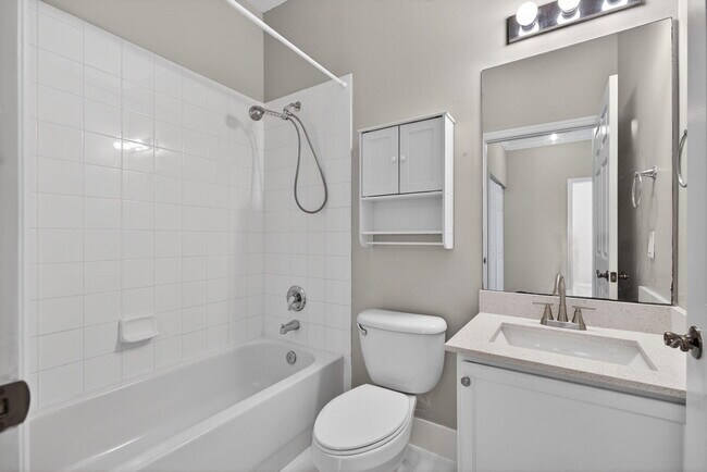 Building Photo - 160 Village Blvd