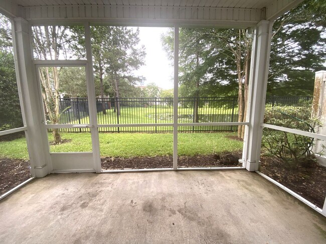 Building Photo - 4877 Castlegate Ct