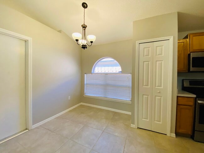 Building Photo - 1435 Crane Creek Blvd