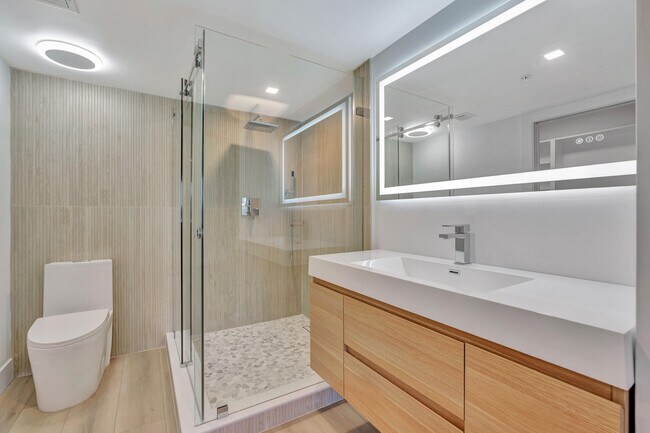 Building Photo - 501 Seafarer Cir