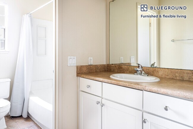 Building Photo - 117 Rock Harbor Ln