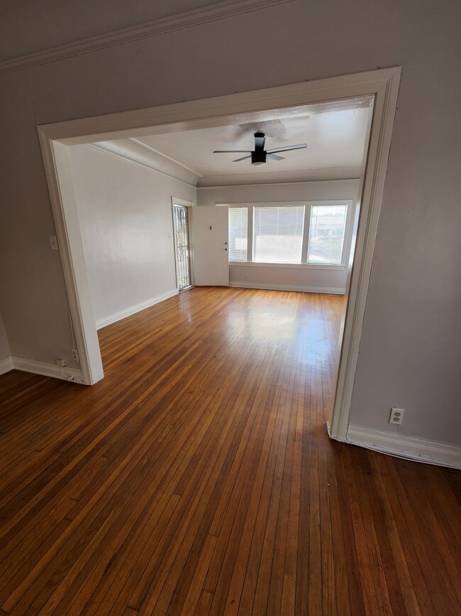 Living room and front door - 335 49th E St