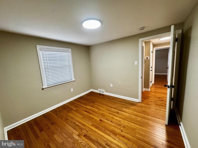 Building Photo - 551 Fern Hill Rd