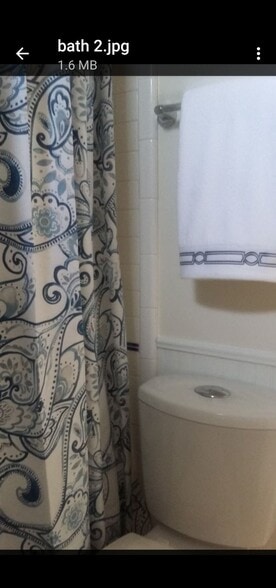 Building Photo - 211 King St