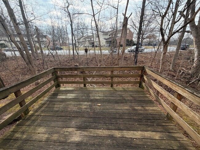 Building Photo - 7 Lenape Ln