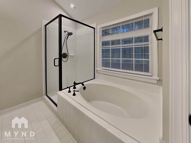 Building Photo - 8528 Yucca Trail