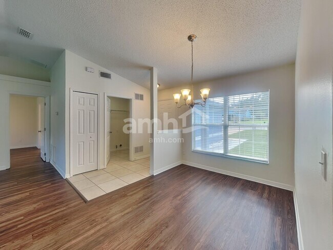 Building Photo - 13231 Moonflower Ct