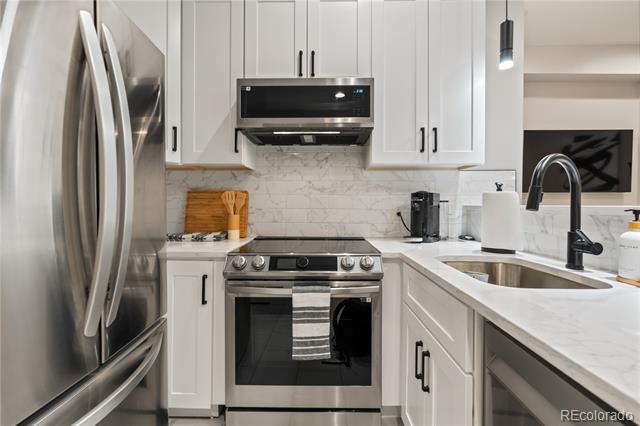 Building Photo - 2905 W 4th Ave