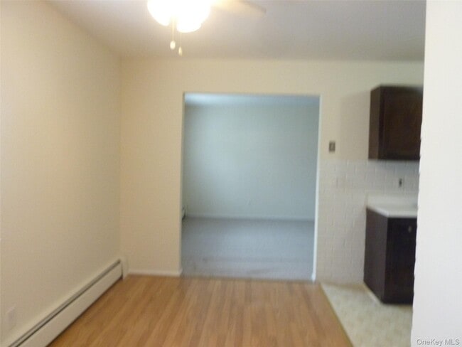 Building Photo - 133 Doxbury Ln