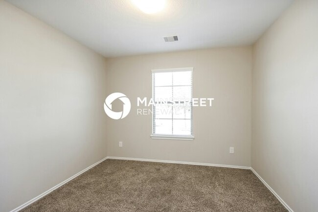 Building Photo - 1707 Grand Plaza Dr