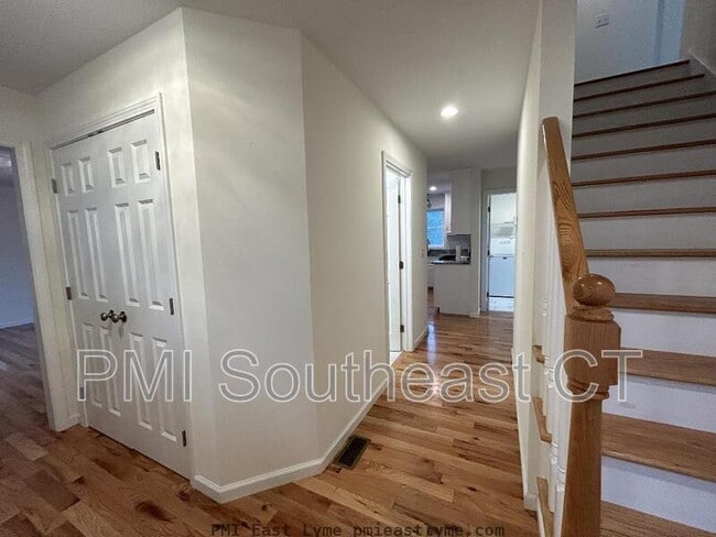 Building Photo - 23 Quakertown Mdws