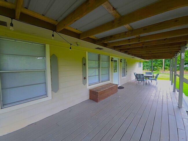Building Photo - Spacious Country Home for Lease in Van, Texas!