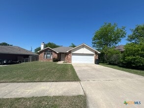 Building Photo - 1001 Clairidge Ave