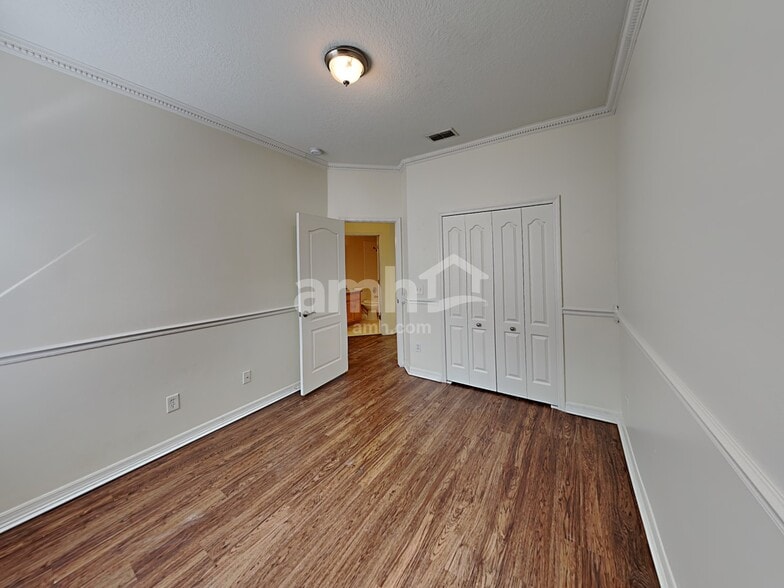 Building Photo - 1130 Cherry Valley Way