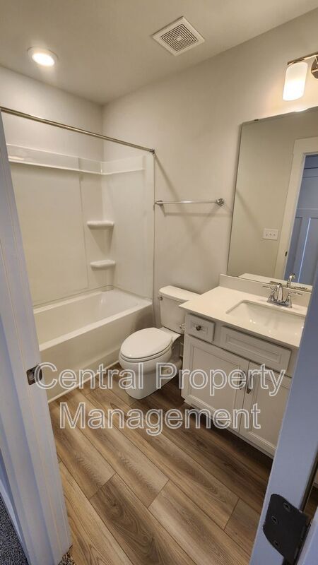 Building Photo - 143 Dalmatian Dr