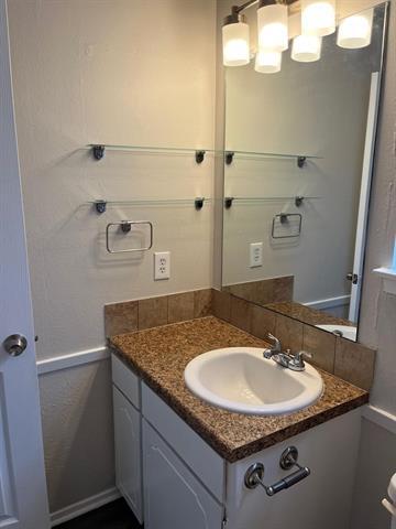 Building Photo - 6049 Nanci Dr