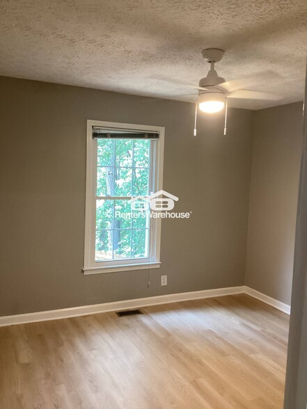 Building Photo - 960 Garner Spring Ln