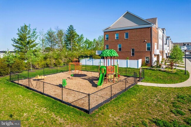 Building Photo - 11007 Blackburn Cove Ln