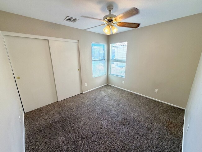 Building Photo - 5712 Viberti Ct
