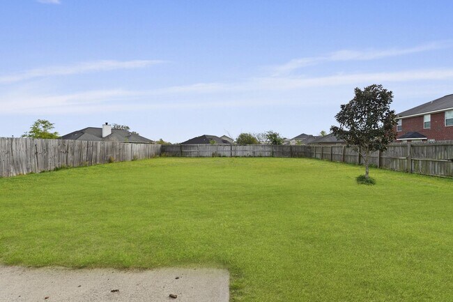 Building Photo - Charming 4-Bedroom Home for Rent in Hinesville, GA