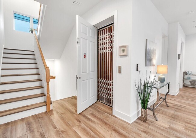 Building Photo - 15405 Gulf Blvd