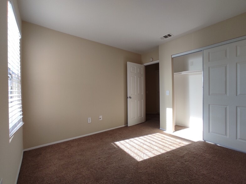 1st bed - 9428 Twin Trails Dr