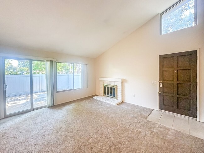 Building Photo - SD: Spacious 2BD/2BA Condo in Rancho Bernardo with Club Amenities, 2-Car Garage & Private Patio