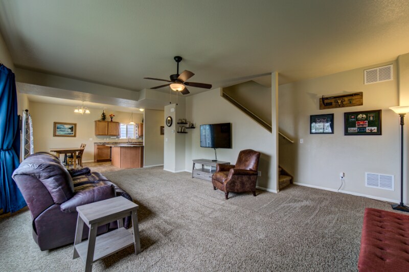 Building Photo - 9711 Desert Lily Cir