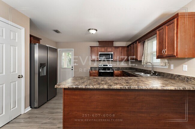 Building Photo - 1549 Majesty Loop