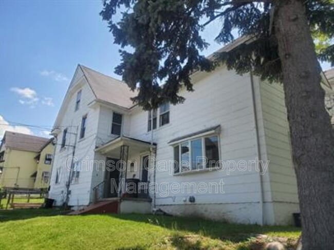 Building Photo - 108 Grove St