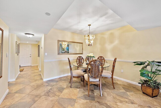 Building Photo - 533 Oak Harbour Dr