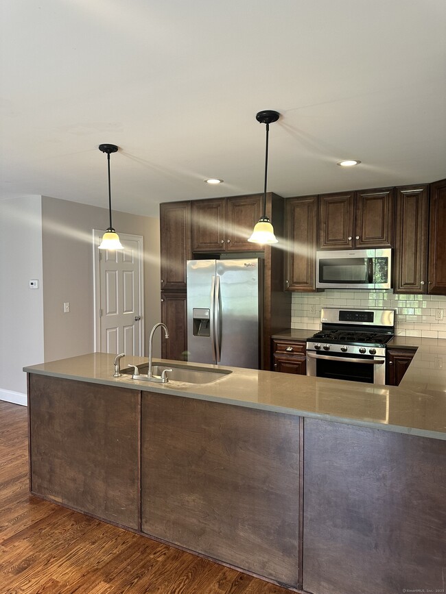 Building Photo - 2A Knollwood Dr