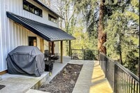 Building Photo - $2,700 - All Utilities Included Modern ADU with Two Bedrooms Townhouse Ready For Lease!