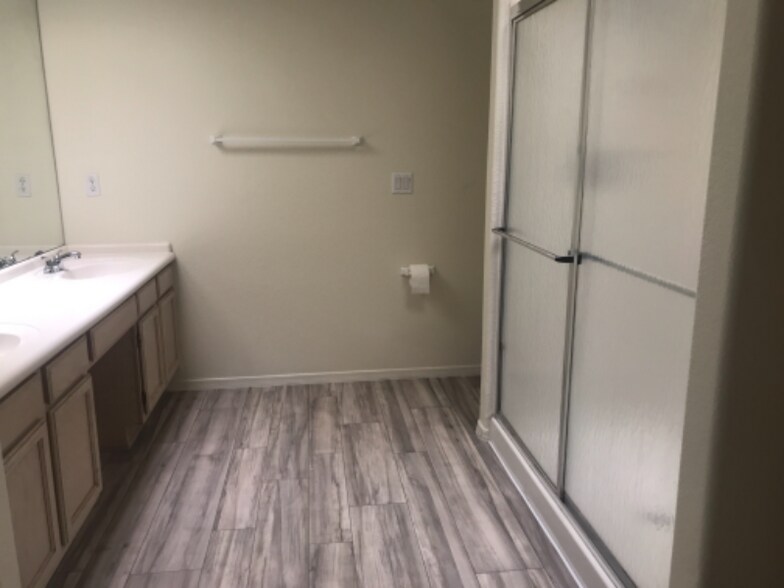 Building Photo - 3030 Hayden Rd