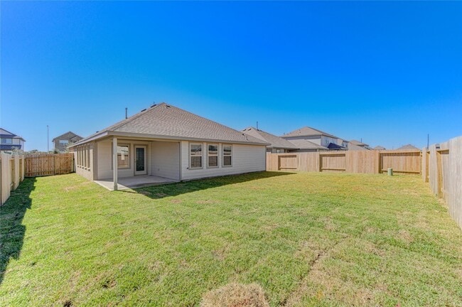 Building Photo - 5023 Lavaridge Dr