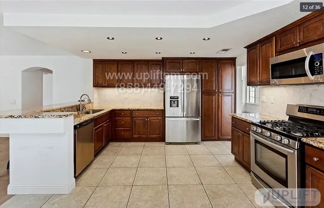 Building Photo - Spacious 4-Bedroom, 3-Bath Home Just Minut...