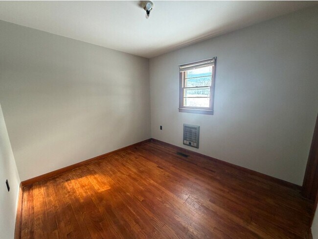 Building Photo - 2147 TN-75