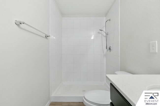 Building Photo - 26 Serbian Bellflower Trail