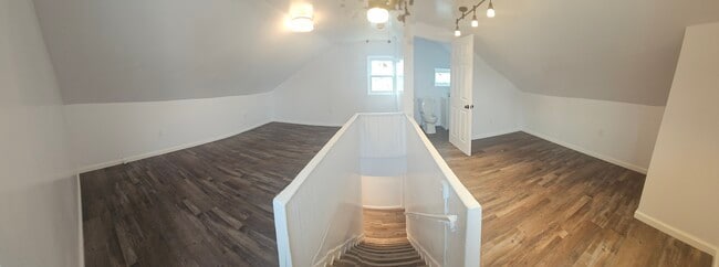 Building Photo - 3144 Bohem St