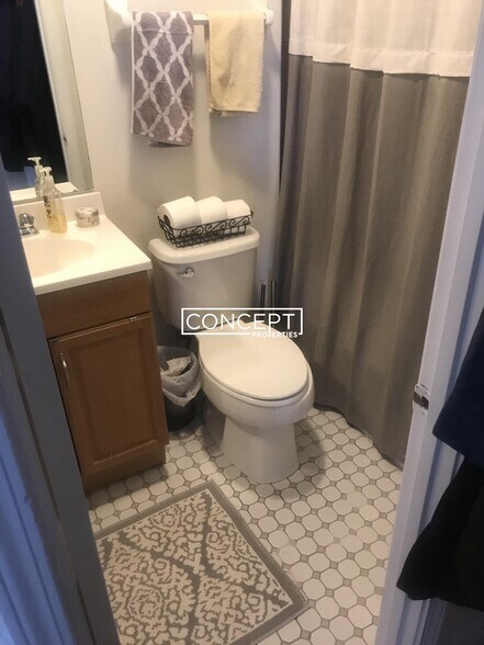 Building Photo - 423 Shawmut Ave