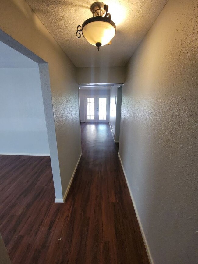 Building Photo - Location....Location....Location....