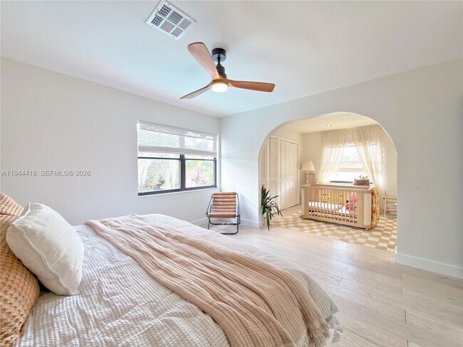 Building Photo - 760 Windtree Way