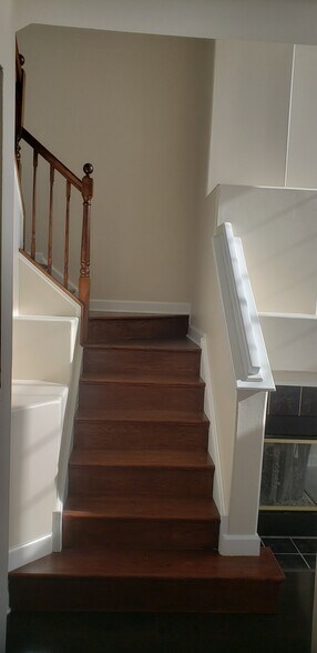 Building Photo - 9030 W Heathwood Cir