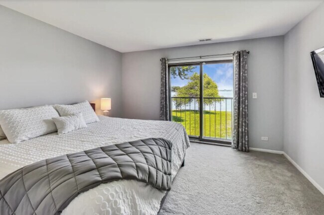 Building Photo - 36856 N Hickory Ct